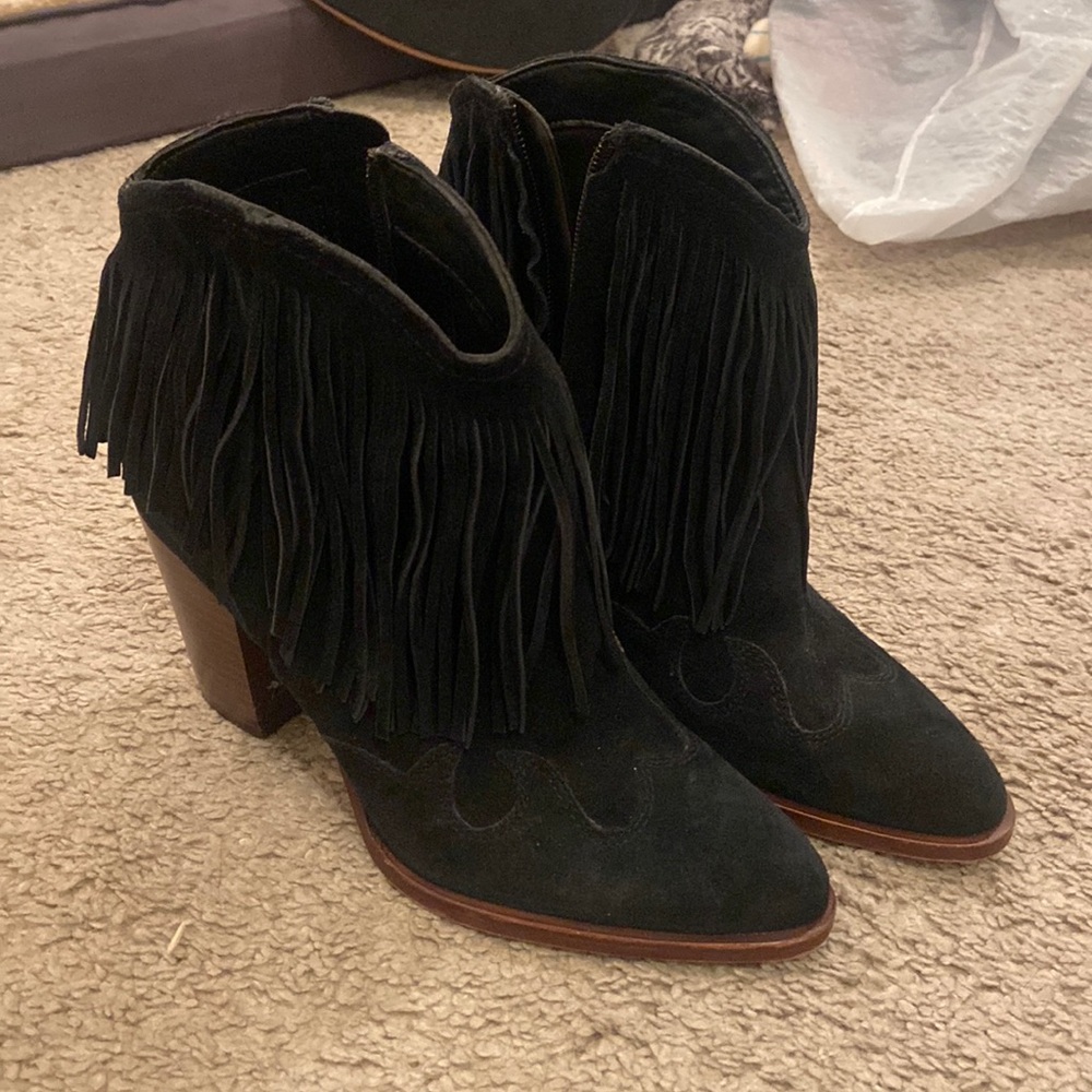 Womens sam Edelman black fringe booties